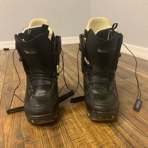 Woman’s Burton Snowboard Boots